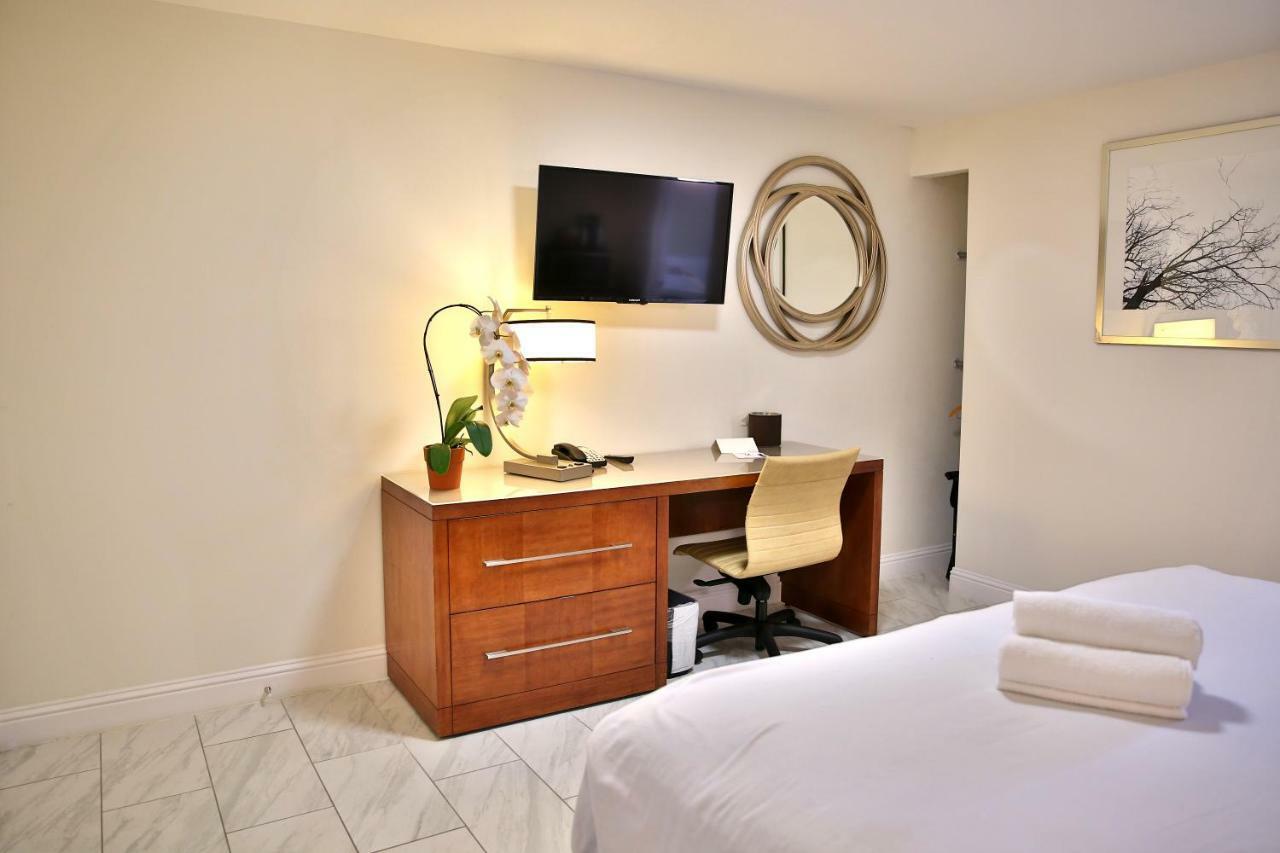 Travelodge By Wyndham Crescent City Εξωτερικό φωτογραφία