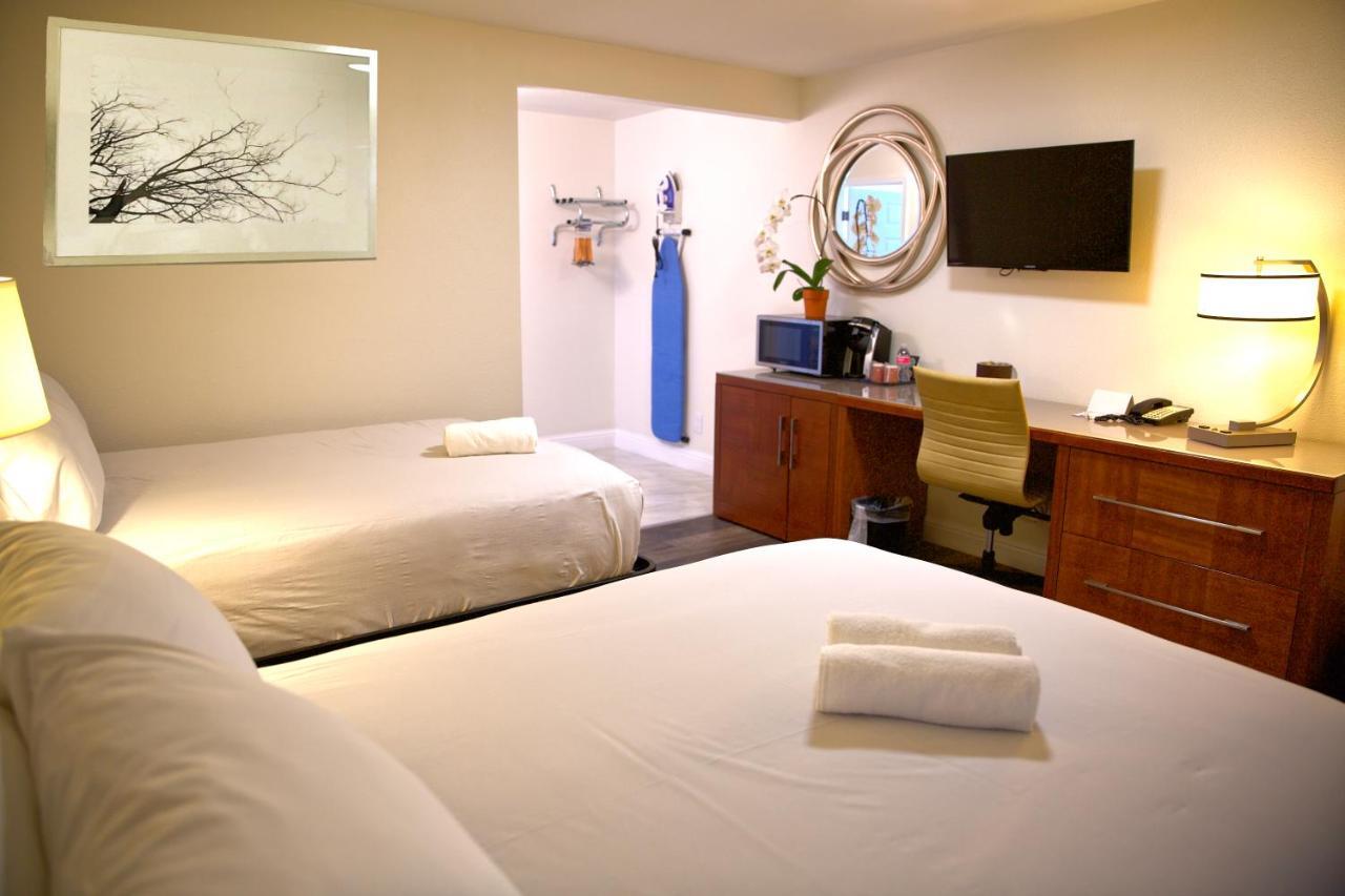 Travelodge By Wyndham Crescent City Εξωτερικό φωτογραφία